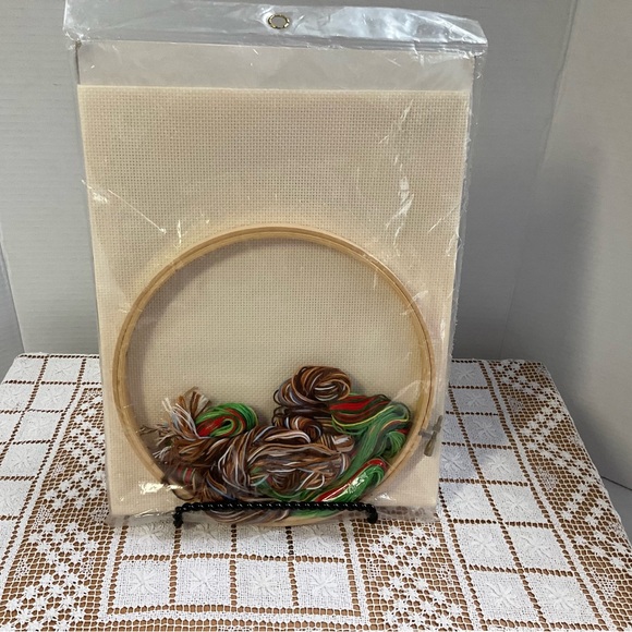 Vintage Bucilla Family Tree Counted Cross Stitch Kit - Picture 3 of 6